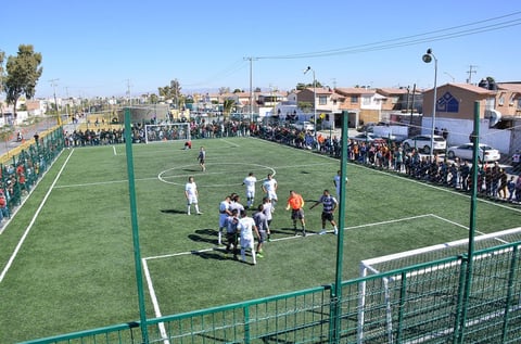 Pudieron presenciar un reñido encuentro de futbol entre los equipos de la DSPM y de la Sedena.