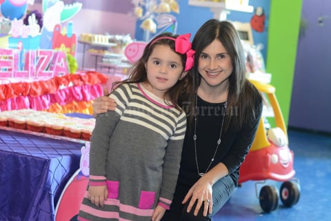PIÑATA DE ELIZA MARIA SALCIDO MATIAS 4 AÑOS
 En la foto: Angeles y Ale