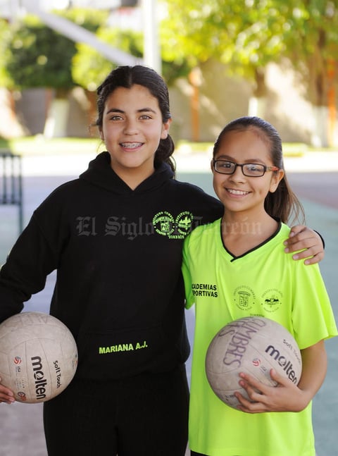 Erick Sotomayor Ruiz
 TORNEO VOLIBOL PEREYRA CONTRA ALPES CUMBRES.
Itza y Mariana.