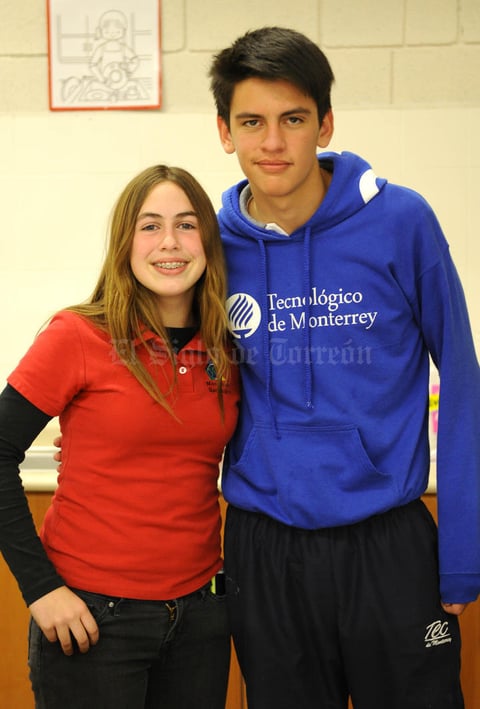 Erick Sotomayor Ruiz
 FASE REGIONAL DE AJEDREZDE LA OLIMPIADA NACIONAL INFANTIL JUVENIL 2016.
Moni e Iñaqui.