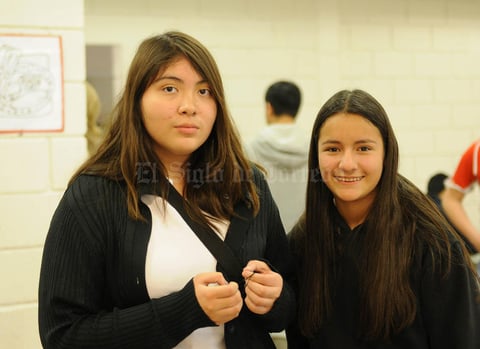 Erick Sotomayor Ruiz
 FASE REGIONAL DE AJEDREZDE LA OLIMPIADA NACIONAL INFANTIL JUVENIL 2016.
Susan y Estefy.