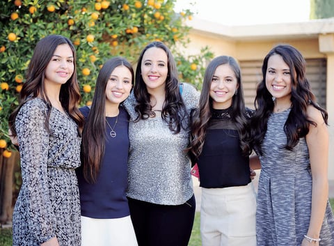27012016 ENTRE AMIGAS.  Ana Paula, Luisa, Sofía, Daniela y Andrea.