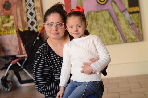 27012016 MUY LINDAS.  Luisa Fernanda y Karla.