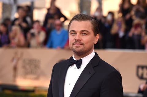 Leonardo DiCaprio a su llegada al Auditorio Shrine en Los Ángeles.