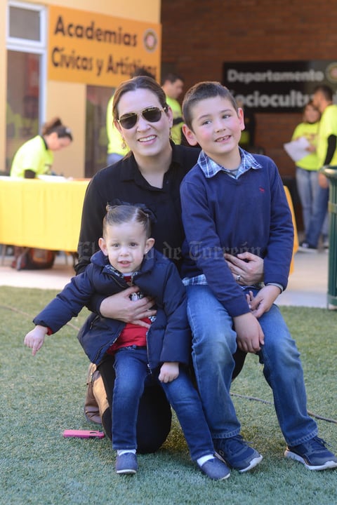 28012016 Lucía, Carlos Alfonso y Chelito.