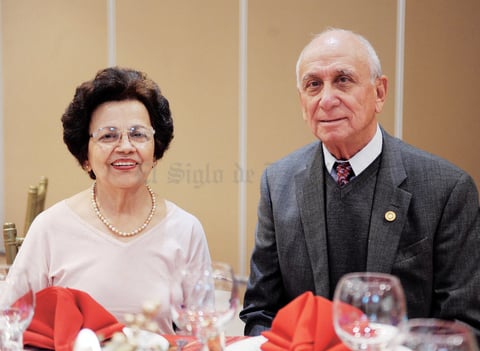 28012016 EN PAREJA.  María Rosa y Raymundo.