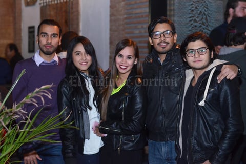 30012016 GRATOS MOMENTOS.  Abdala, Lu, Ana, Hugo y Ángel.