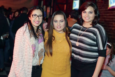 31012016 CONTENTAS.  Kiyomi, Alicia y Ana.