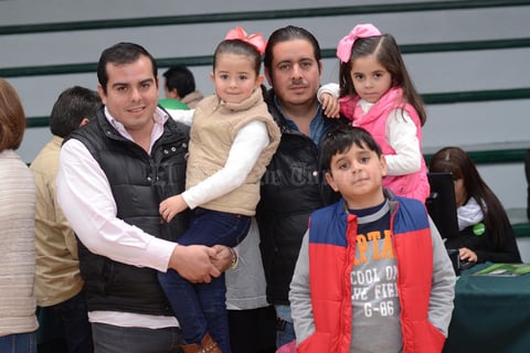 30012016 EN LA CAMERATA.  David, Aída y Elizabeth.