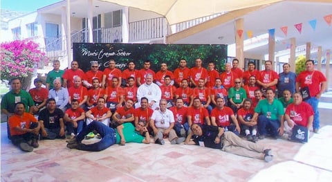 23012016 Grupo de personas que participaron en el cursillo #8 para caballeros en días pasados en la Casa de Cristiandad de la Diócesis de Gómez Palacio, Dgo.