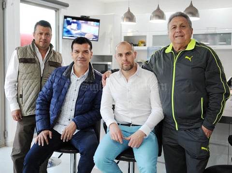 03022016 Marco, Jared, Gerardo y Gerardo.