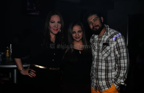 Caro, Lily y Karim