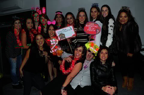 Luis Alberto con algunas de sus invitadas