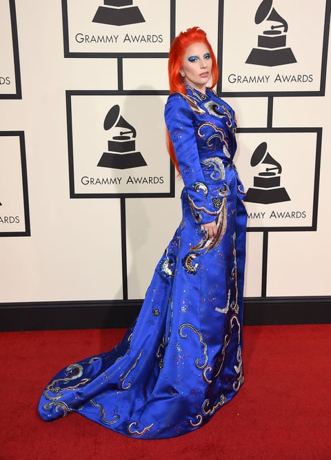 Lady Gaga sorprendió con su color de cabello.