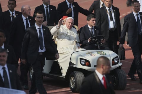 Tras la misa, el Papa se dirigió al Arzobispado de Morelia.