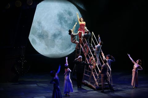 El productor Alejandro Gou recordó que desde hace dos años venía preparando el musical y es una obra importante en su carrera, pues mezcla de manera perfecta el musical con la comedia de los Mascabrothers.