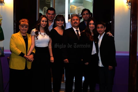 Lety, Raúl, Victoria, Víctor, Paola, Karla, Marcelo y Marcelito