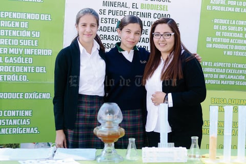 22022016 Ana Teresa, María Sofía y Mirna.