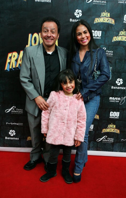 Homero Ferruzca desfiló por la alfombra.