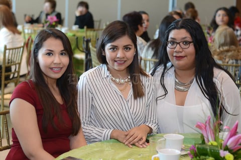 25022016 Azalea, Tania y Lola.