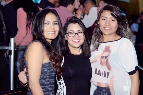 29022016 DIVERTIDA NOCHE.  Aby, Morelia y Valeria.