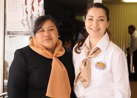 29022016 Irene y Elizabeth.