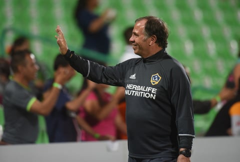 El LA Galaxy se preparó en el Estadio Corona, siempre siguiendo las órdenes del técnico Bruce Arena.