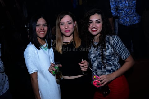 Valentina, Montse y Malú