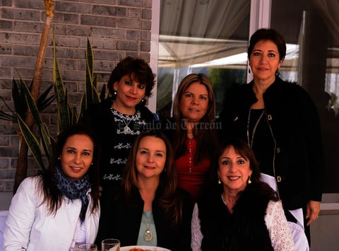 Diana, Ana Sofía, Cecy, Lily, Susy y Asdisde