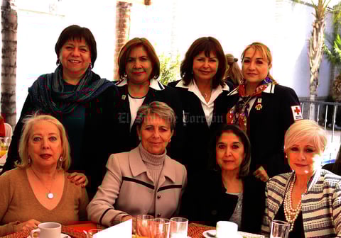 Marisa, Emelia, Silvia, Martha, Paty, María Elena, Laura y Tere
