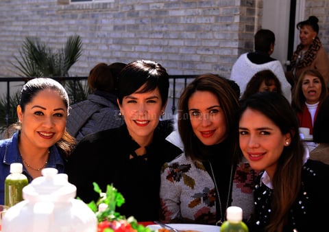 Nena, Karla, Ana María y Amine
