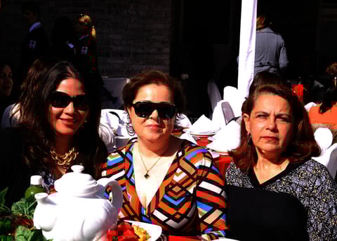 Olinka, Nenetzen y Ana