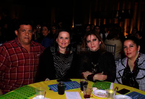 Salvador, Magaly, Aurora y Marcela