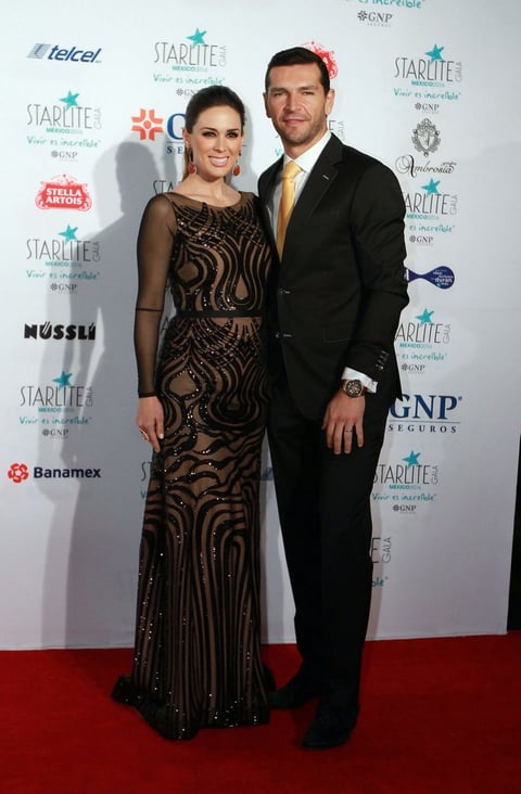 Jacqueline Bracamontes y Martín Fuentes.