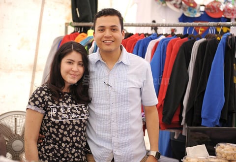 11032016 realizan sus compras