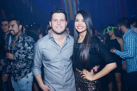 12032016 SE DIVIERTEN.  Jorge y Citlali.