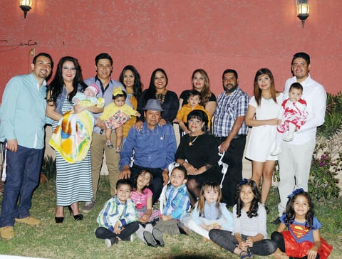 14032016 MUCHAS FELICIDADES.  Abdón Rodríguez Rubio en su celebración de cumpleaños.