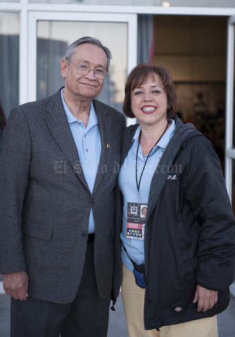 15032016 Higinio González y Martha Argüelles.
