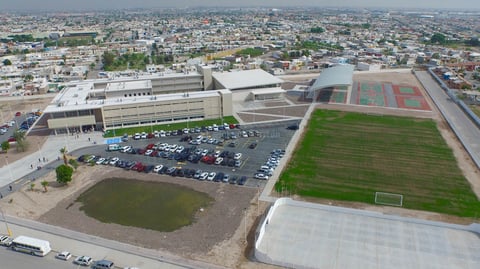 La superficie del terreno en construcción es de 45,954.27 m2.