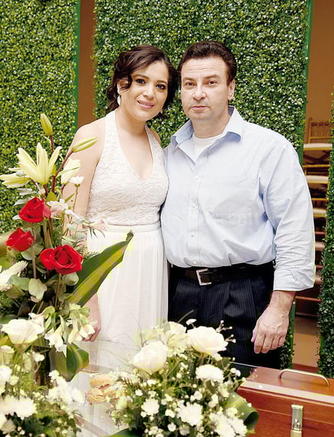 20032016 Idalia Hernández y Frank Strohbach se encuentran muy entusiasmados por la nueva etapa que están por comenzar.