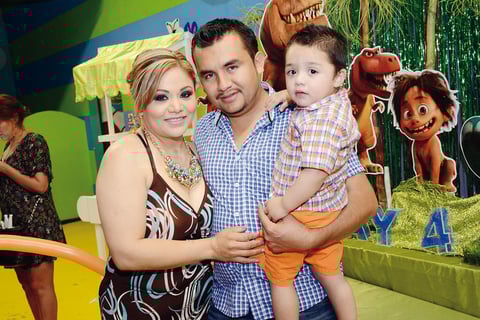 24032016 Ivonne, César e Iker.