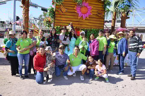 27032016 LA FOTO DEL RECUERDO.  Comerciantes de la Alameda.