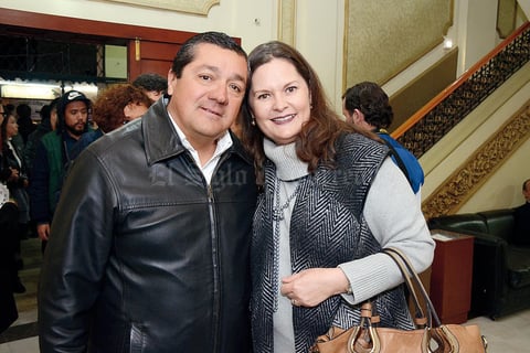 27032016 EN PAREJA.  Roberto e Ingrid.