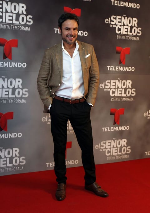El actor Alejandro López llegó al evento celebrado en un complejo cinematográfico ubicado al poniente de la Ciudad de México.