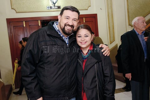 31032016 EN PAREJA.  Absalom y Lucy.