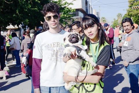 01042016 CARRERA CON MASCOTAS.  Óscar y Gabriela.