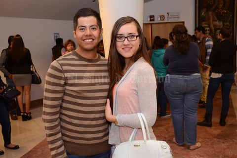 01042016 Iván y Karla.