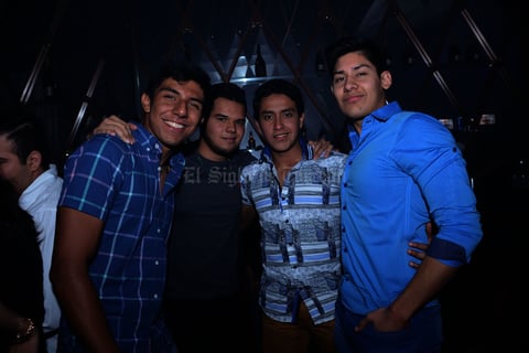 Osvaldo, Alberto, Miguel y Juan Carlos
