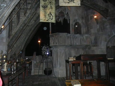 Los fanáticos del mago podrán sentirse en el mundo mágico de "Harry Potter".