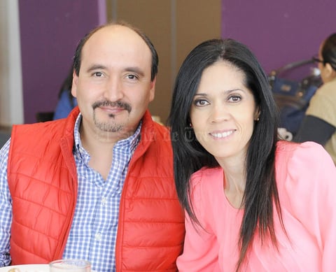 06042016 José Luis y Aracely.